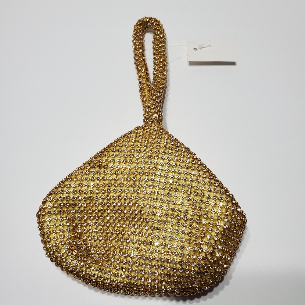 Beautiful gold color wristlet - Picture 6 of 8